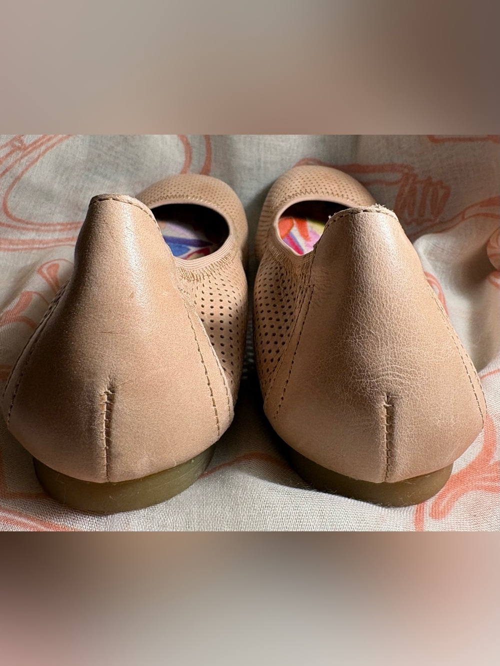 Born Julianne Perforated Blush/Beige Leather Ballet Flats w Colorful Interior 8M - Picture 5 of 10